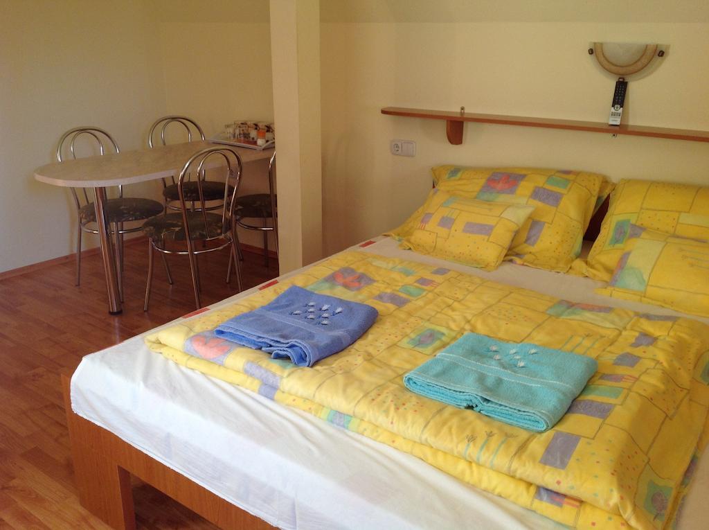 Majnar Villa Apartmanhaz Bogács Oda fotoğraf